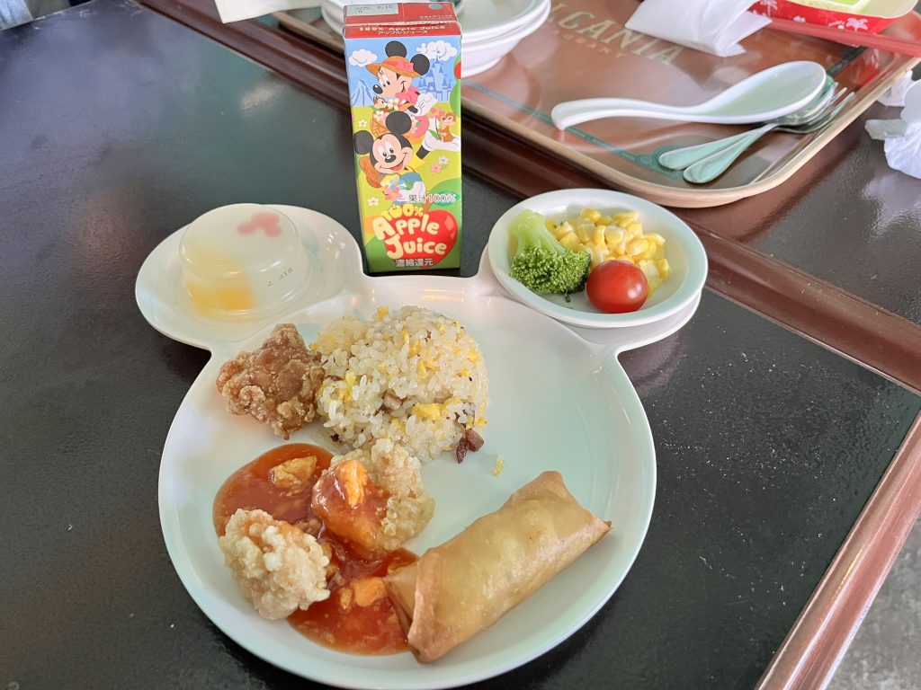 ヴォルケイニア・レストランのお子さまセット