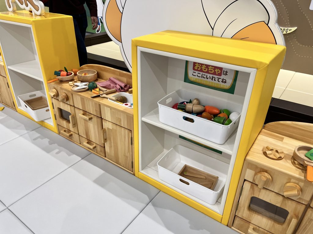 おさるのジョージわくわくアドベンチャー奈良橿原店のピスゲッティさんのお手伝いキッチンの拡大写真