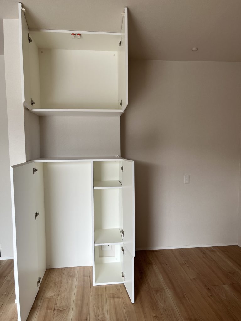 吊戸棚と収納ボックスを開閉したとき