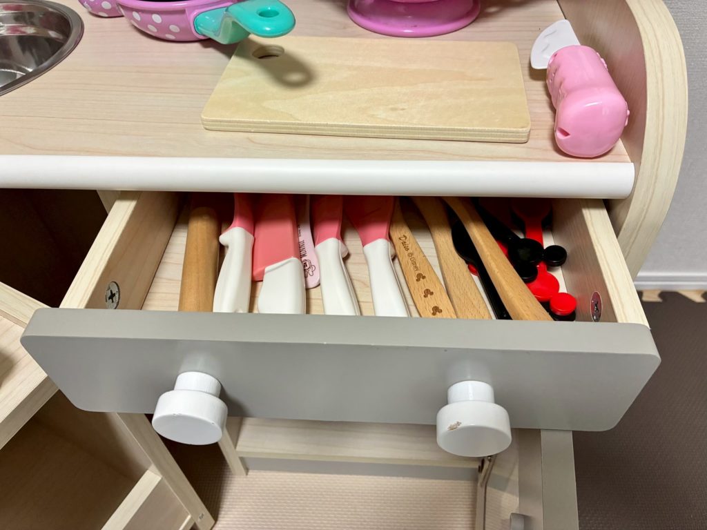 おままごとキッチンの引き出し